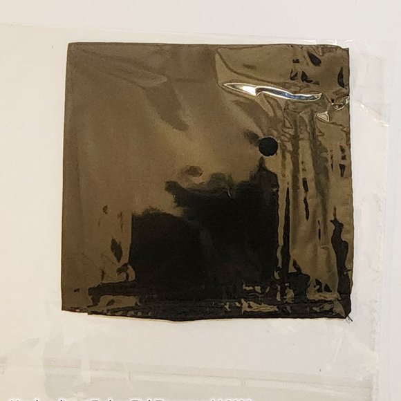 Silk 9 inch (Black) Magic by Gosh - Trick - Picture 3 of 3